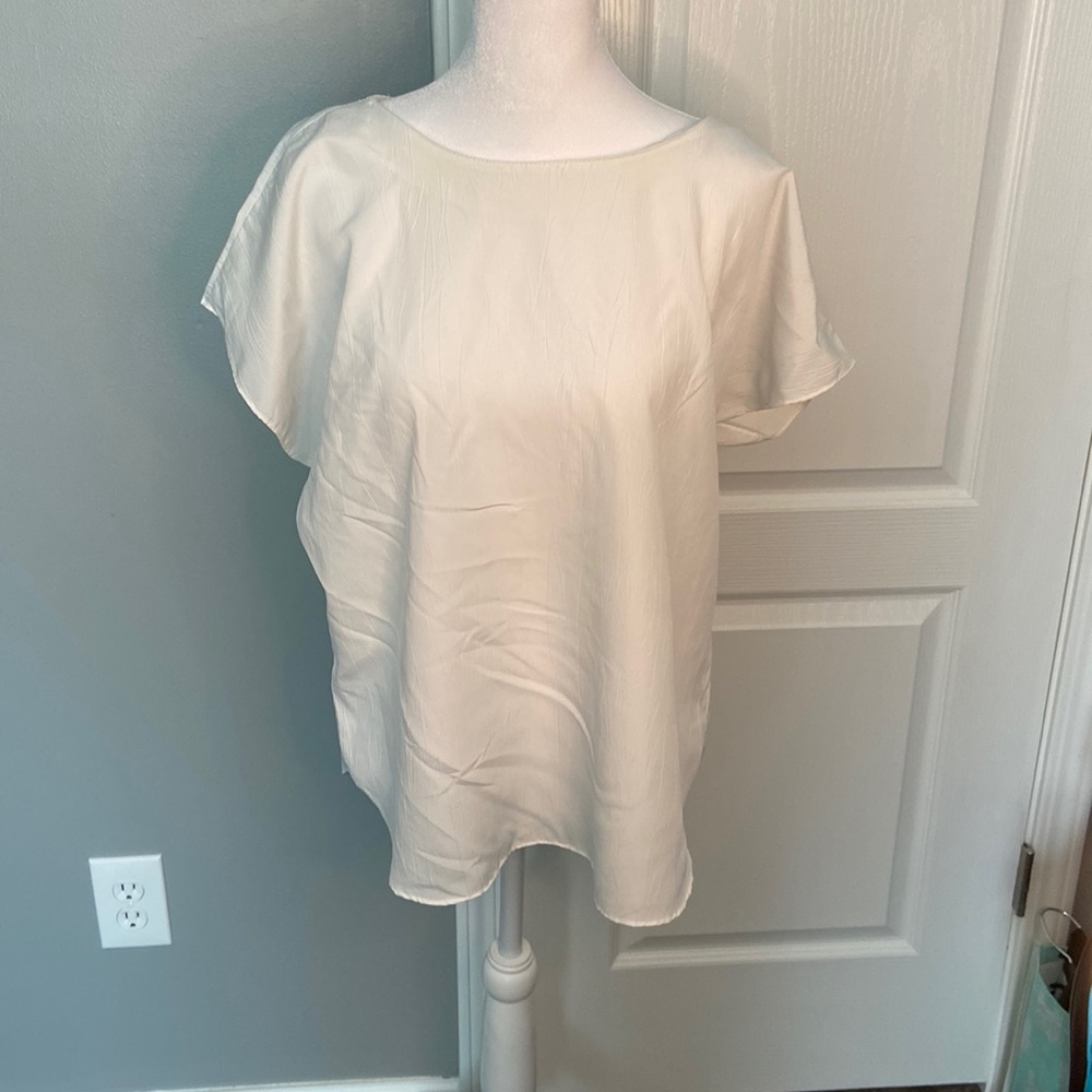 Women’s Lauren Lee white blouse